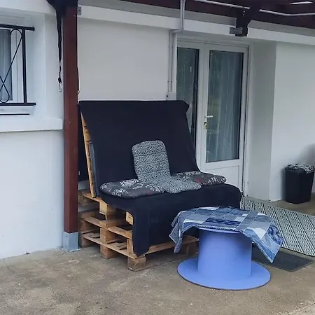 Chambre Au Calme, Petit Dejeuner Inclus Frühstückspension